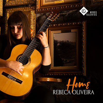 Rebeca Oliveira, Home