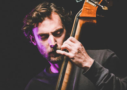 João Hasselberg, contrabaixista