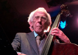 Bernardo Moreira, contrabaixo